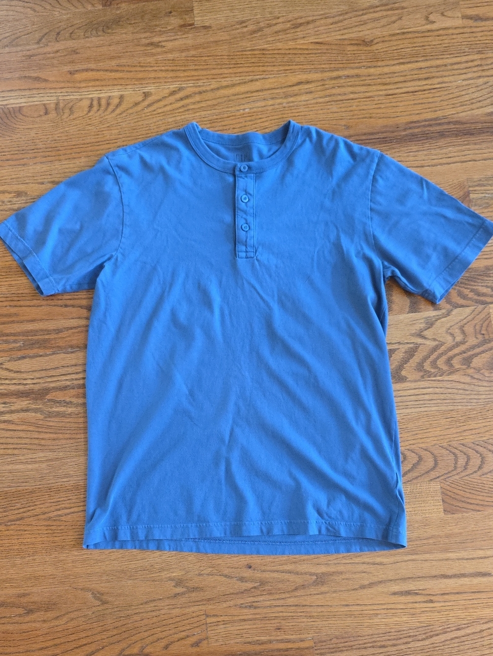 Gap Henley Tee